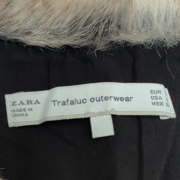 Zara Trafaluc Outerwear Vest Fur - Picture 5 of 11